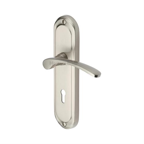 AMBASSADOR LEVER HANDLE ON BACKPLATE